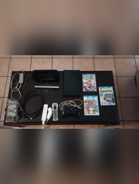 Nintendo Other - Nintendo Wii U Console in Black with 32GB Badge